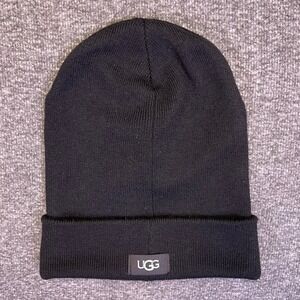 UGG Beanie Hat OS Black Cuffed Casual Wool Blend Logo Patch Winter Outdoor Cozy